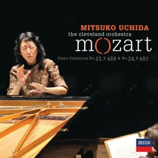 Photo No.1 of W. A. Mozart: Piano Concertos Nos. 23 & 24 - Mitsuko Uchida (piano & conductor)